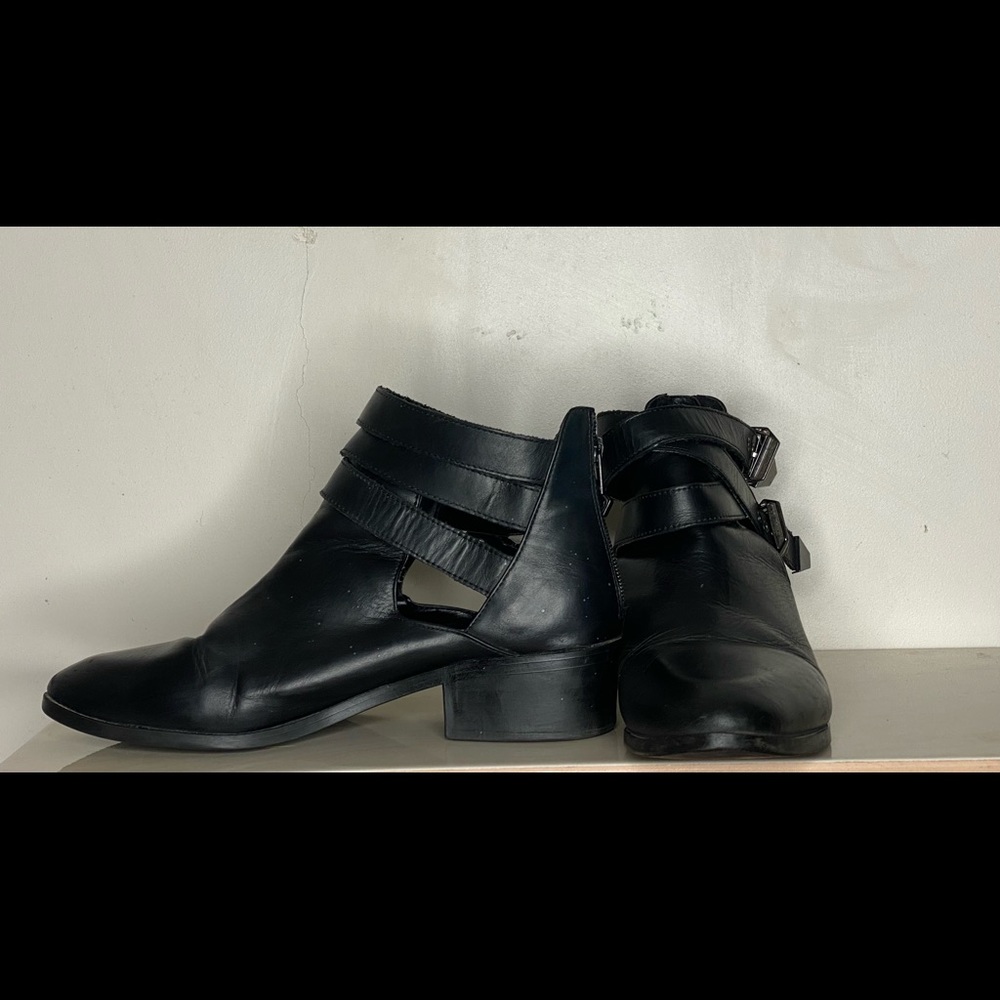 Buckle ankle boots leather- size 8 - Picture 3 of 5